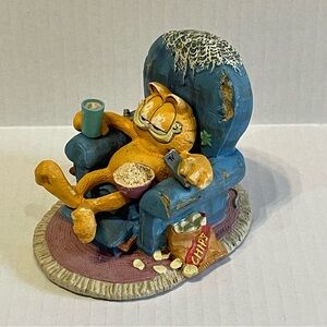 Danbury Mint Garfield Sittin Pretty Figurine By Jim Davis 1992 Vintage 90s